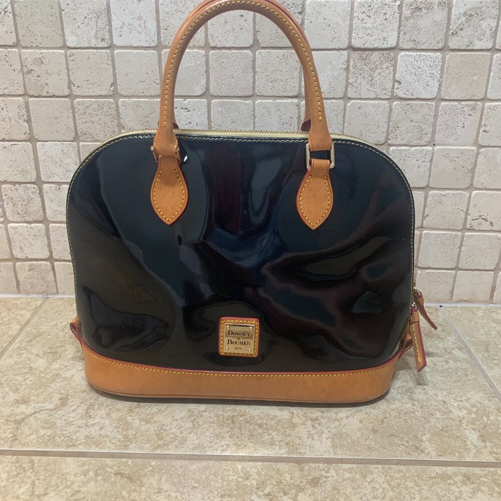 Dooney & Bourke Handbag/Purse
